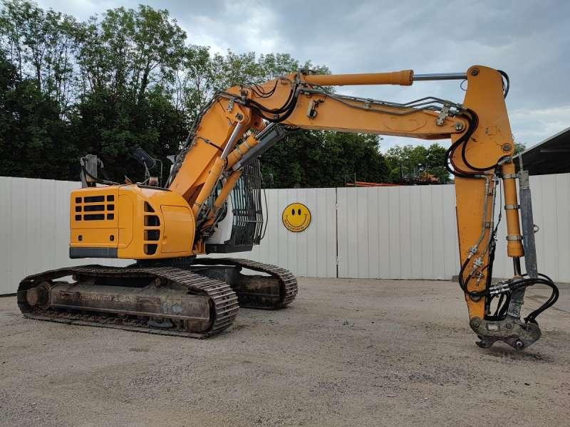 Liebherr R924 Compact Litronic - حفار زاحف: صورة 1 Liebherr R924 Compact Litronic - حفار زاحف: صورة 1