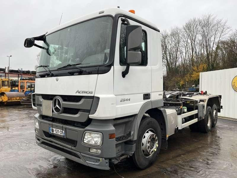 Mercedes ACTROS 2544 - شاحنة برافعة خطافية: صورة 2 Mercedes ACTROS 2544 - شاحنة برافعة خطافية: صورة 2