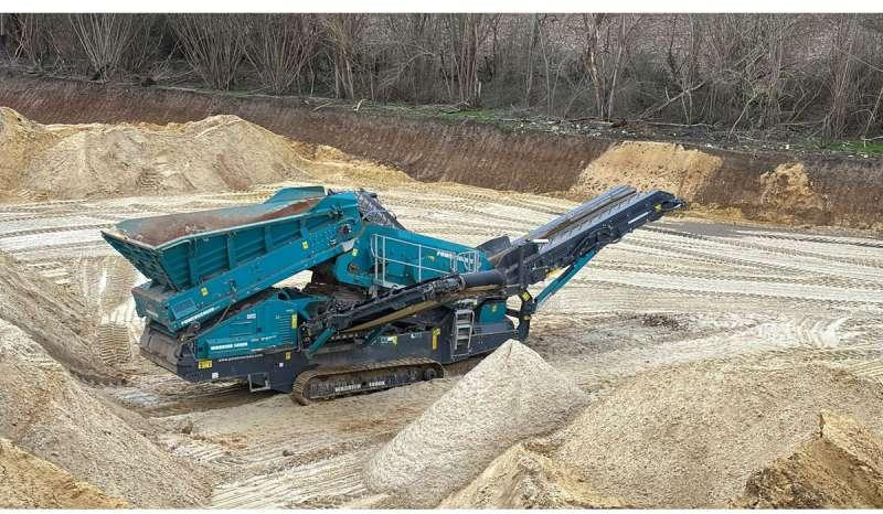 Powerscreen WARRIOR 1400X - آلة فرز: صورة 1 Powerscreen WARRIOR 1400X - آلة فرز: صورة 1