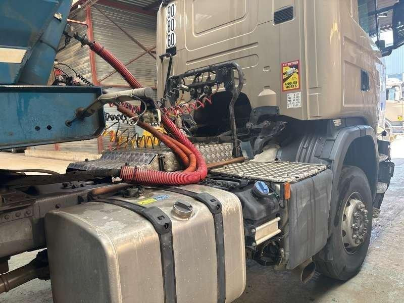 Scania G450 4X4 - رأس تريلا: صورة 4 Scania G450 4X4 - رأس تريلا: صورة 4