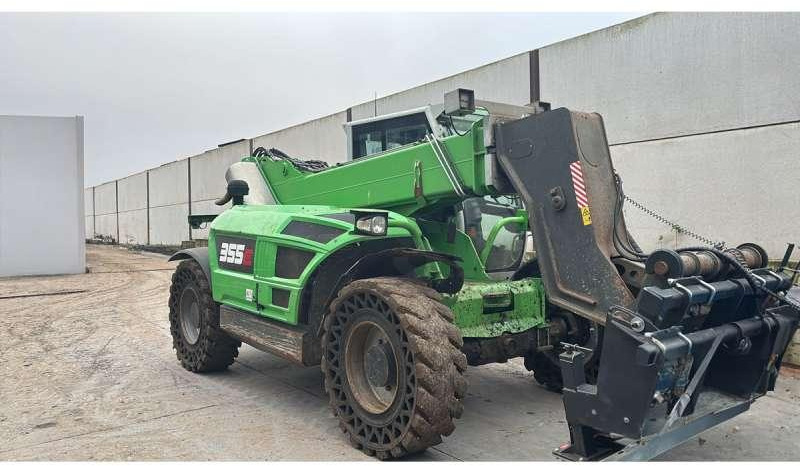 Sennebogen 355E - آلة رفع ونقل تلسكوبية: صورة 4 Sennebogen 355E - آلة رفع ونقل تلسكوبية: صورة 4