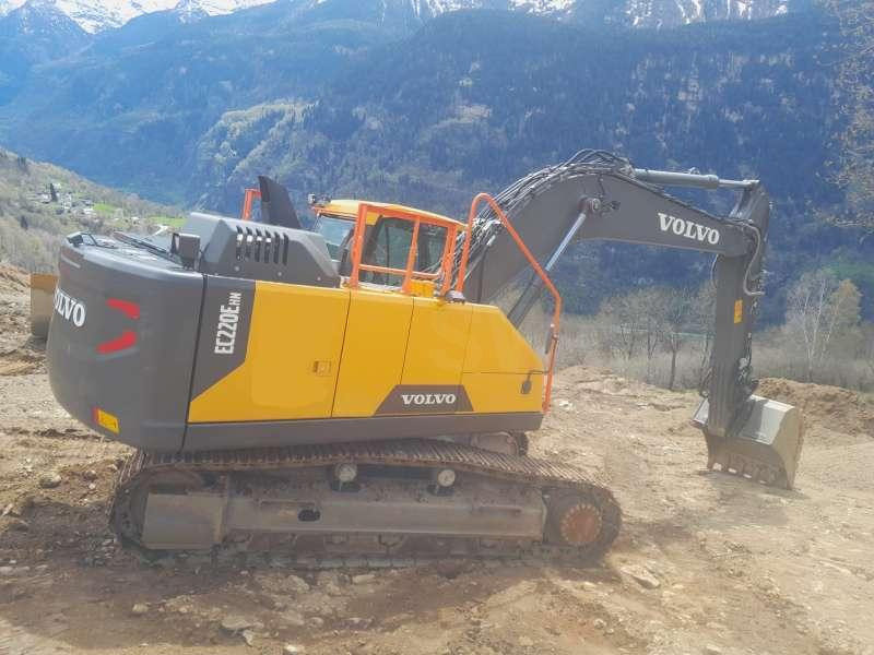 Volvo EC220ENH - حفار زاحف: صورة 2 Volvo EC220ENH - حفار زاحف: صورة 2