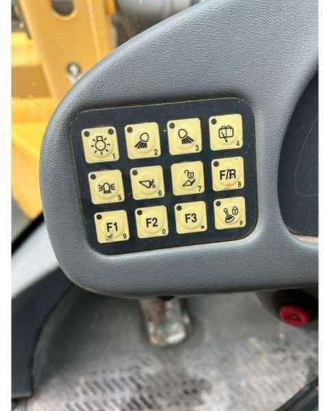 اللودر بعجل Volvo L30Z: صورة 45 اللودر بعجل Volvo L30Z: صورة 45