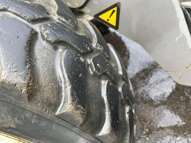 اللودر بعجل Volvo L30Z: صورة 50 اللودر بعجل Volvo L30Z: صورة 50