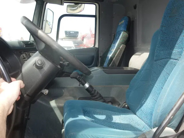 تأجير DAF CF 85-480 EURO3 8x4 TIPPER 20m3 DAF CF 85-480 EURO3 8x4 TIPPER 20m3: صورة 9
