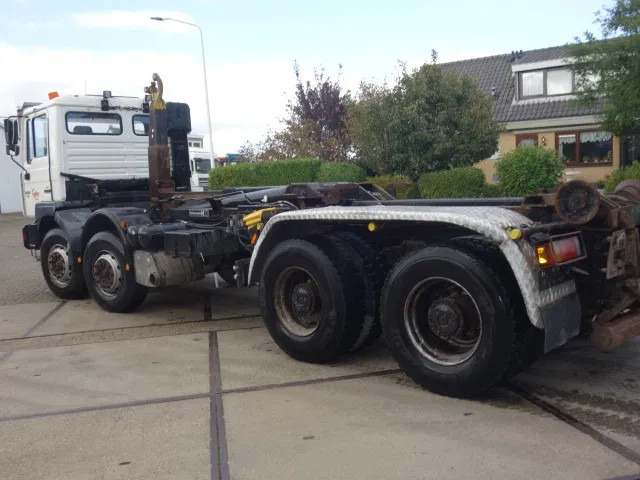 MAN 35-364 chassis cabine manual diesel pomp 6 cil 8x4 - شاحنة بهيكل معدني للمقصورة: صورة 2 MAN 35-364 chassis cabine manual diesel pomp 6 cil 8x4 - شاحنة بهيكل معدني للمقصورة: صورة 2