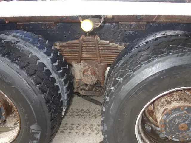 MAN 35-364 chassis cabine manual diesel pomp 6 cil 8x4 - شاحنة بهيكل معدني للمقصورة: صورة 4 MAN 35-364 chassis cabine manual diesel pomp 6 cil 8x4 - شاحنة بهيكل معدني للمقصورة: صورة 4