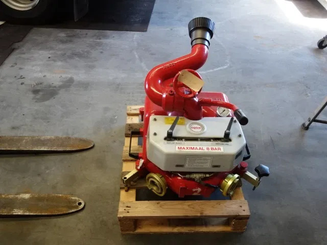 Mercedes-Benz 1325 MOBIL WATER CANON - شاحنة حريق: صورة 1 Mercedes-Benz 1325 MOBIL WATER CANON - شاحنة حريق: صورة 1