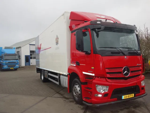 Mercedes-Benz Antos 2027 - شاحنة صندوقية: صورة 2 Mercedes-Benz Antos 2027 - شاحنة صندوقية: صورة 2