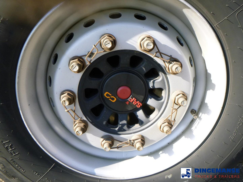 نصف مقطورة صهريج Burg Food tank inox 30.3 m3 / 3 comp: صورة 6 نصف مقطورة صهريج Burg Food tank inox 30.3 m3 / 3 comp: صورة 6