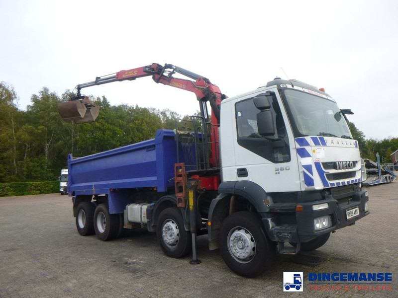 Iveco AD340T36 8x4 RHD tipper + Palfinger E120 plus + grapple - شاحنة كرين: صورة 2 Iveco AD340T36 8x4 RHD tipper + Palfinger E120 plus + grapple - شاحنة كرين: صورة 2