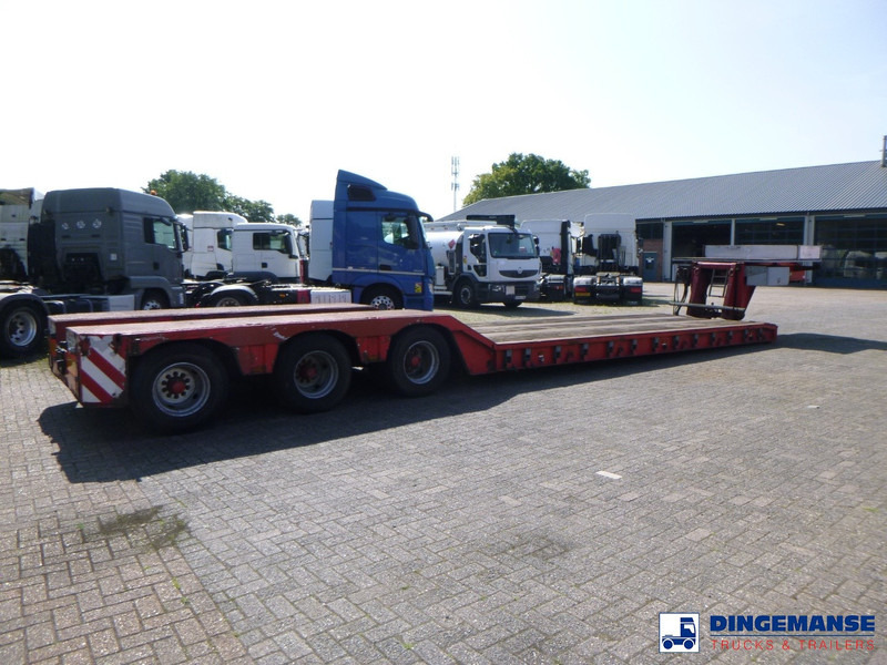 KING 3-axle lowbed trailer 70t - نصف مقطورة بلودر منخفض: صورة 4 KING 3-axle lowbed trailer 70t - نصف مقطورة بلودر منخفض: صورة 4