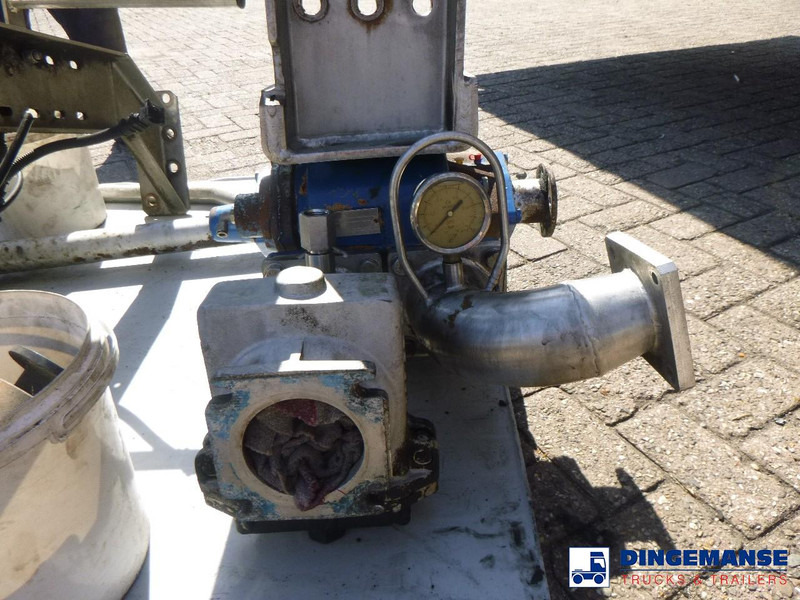 Mouvex Fuel tank equipment (hydraulic pump / counter / discharge valves) - نظام الوقود: صورة 3 Mouvex Fuel tank equipment (hydraulic pump / counter / discharge valves) - نظام الوقود: صورة 3