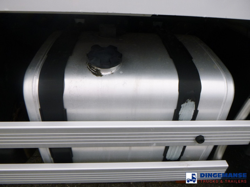 شاحنة صهريج Renault Premium 270 dxi 4x2 fuel tank 13.3 m3 / 4 comp: صورة 6