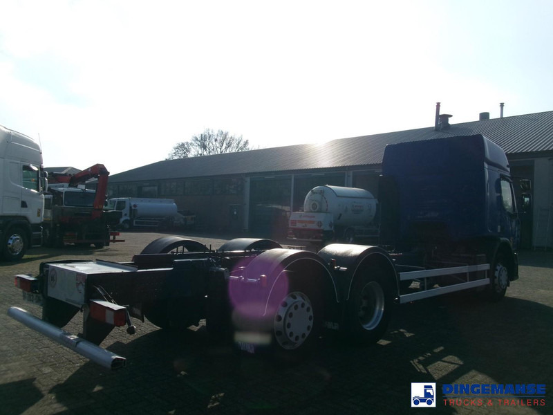 Renault Premium 370 6x2 chassis - شاحنة بهيكل معدني للمقصورة: صورة 4 Renault Premium 370 6x2 chassis - شاحنة بهيكل معدني للمقصورة: صورة 4