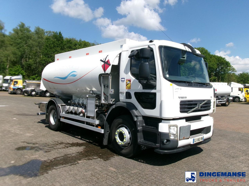 Volvo FE 260 4x2 dxi fuel tank 13.3 m3 / 4 comp / ADR 21-06-2024 - شاحنة صهريج: صورة 2 Volvo FE 260 4x2 dxi fuel tank 13.3 m3 / 4 comp / ADR 21-06-2024 - شاحنة صهريج: صورة 2