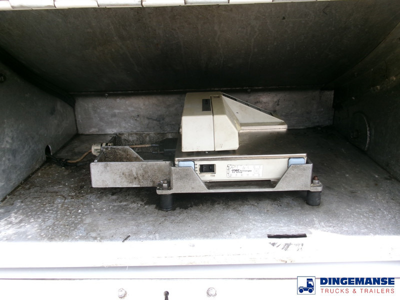 شاحنة صهريج Volvo FM 380 6X2 fuel tank 20.6 m3 / 4 comp: صورة 16