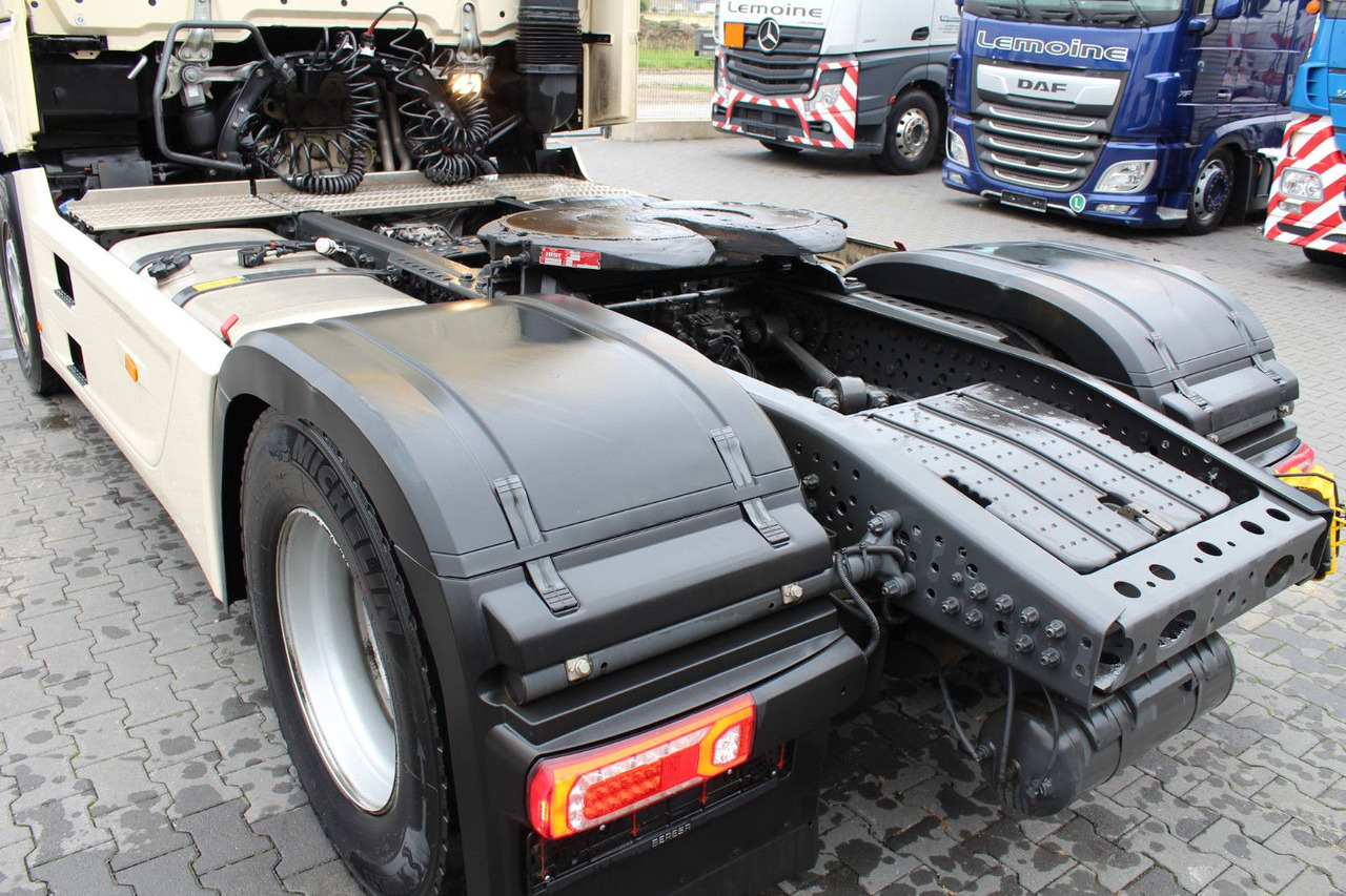 تأجير  Mercedes-Benz Actros 1848 LS 4x2 BigSpace (MP5) Vollverspoiler Mercedes-Benz Actros 1848 LS 4x2 BigSpace (MP5) Vollverspoiler: صورة 6 تأجير  Mercedes-Benz Actros 1848 LS 4x2 BigSpace (MP5) Vollverspoiler Mercedes-Benz Actros 1848 LS 4x2 BigSpace (MP5) Vollverspoiler: صورة 6