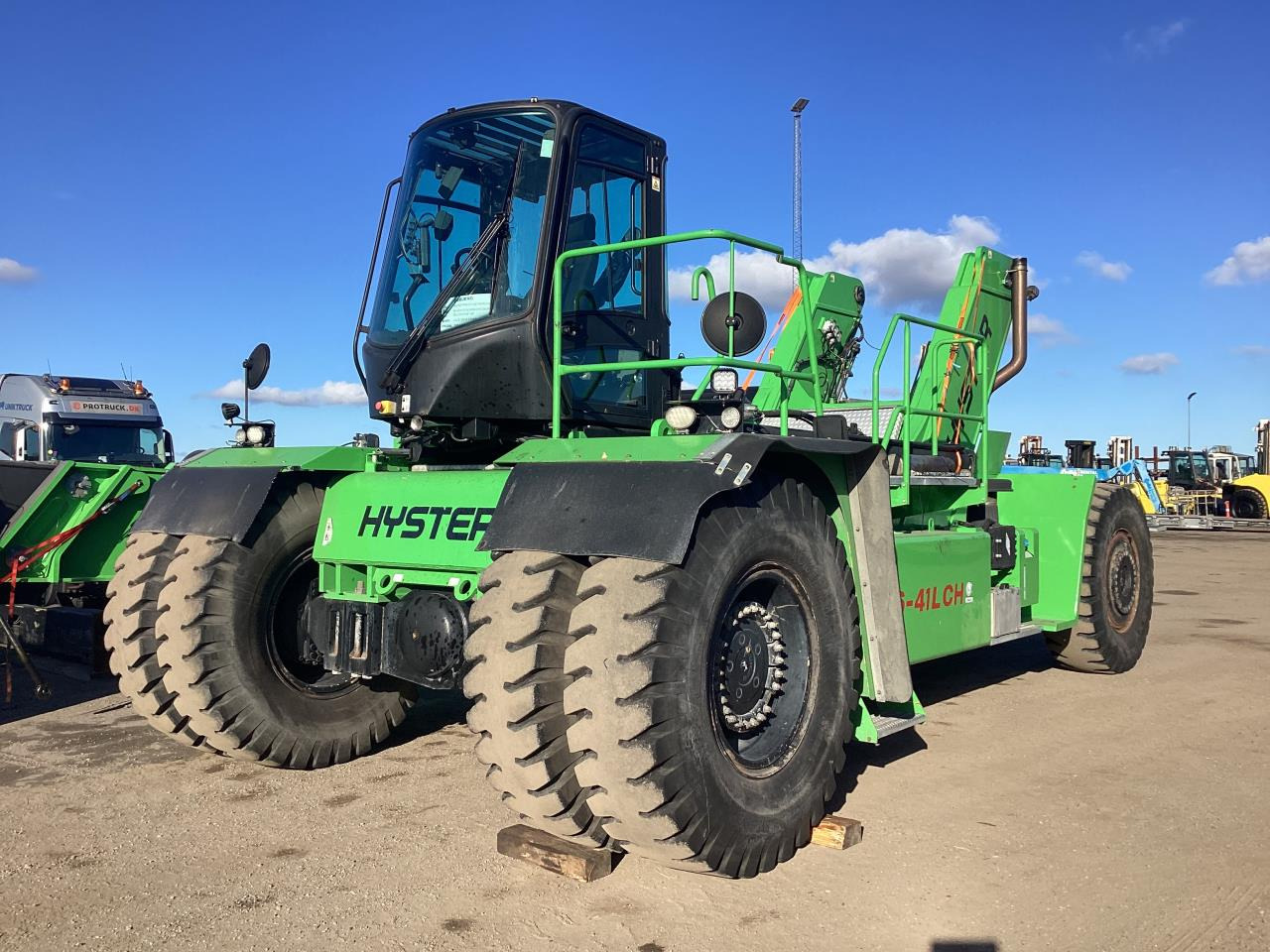 Hyster RS46-41L CH - آلة حمل الحاويات في الأماكن الصغيرة: صورة 2 Hyster RS46-41L CH - آلة حمل الحاويات في الأماكن الصغيرة: صورة 2
