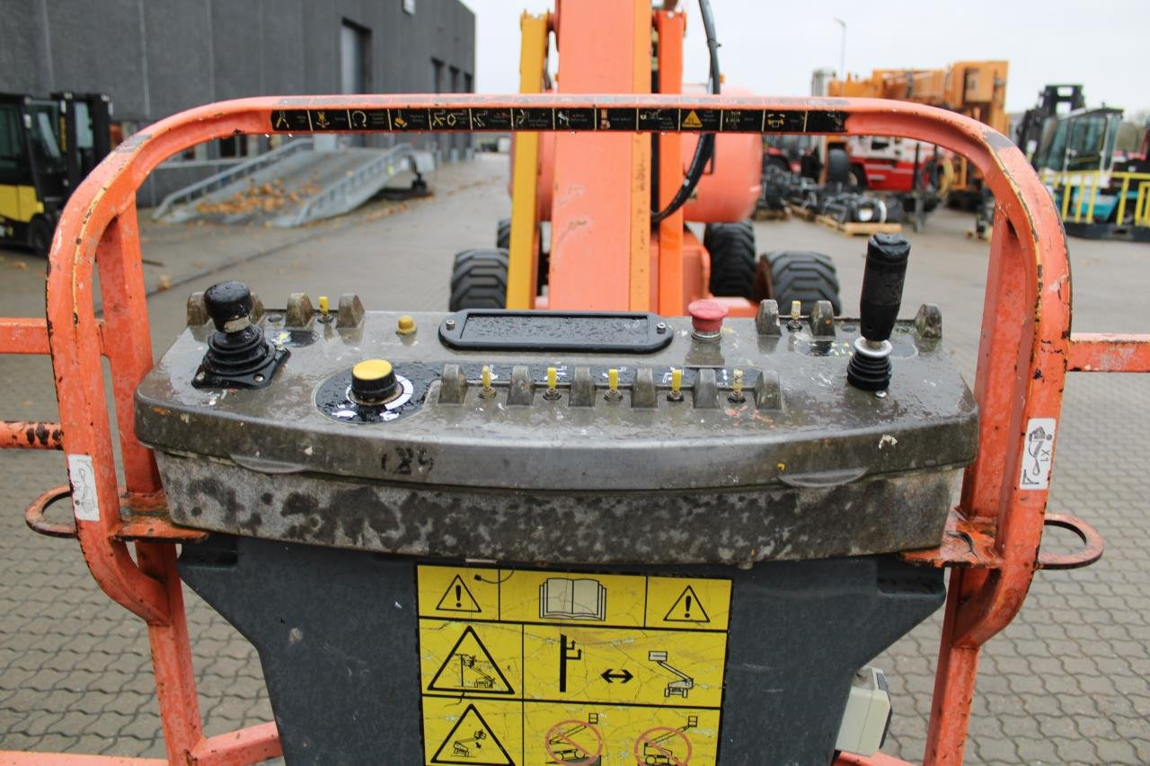 JLG 800AJ - مرفاع مفصلي: صورة 4 JLG 800AJ - مرفاع مفصلي: صورة 4