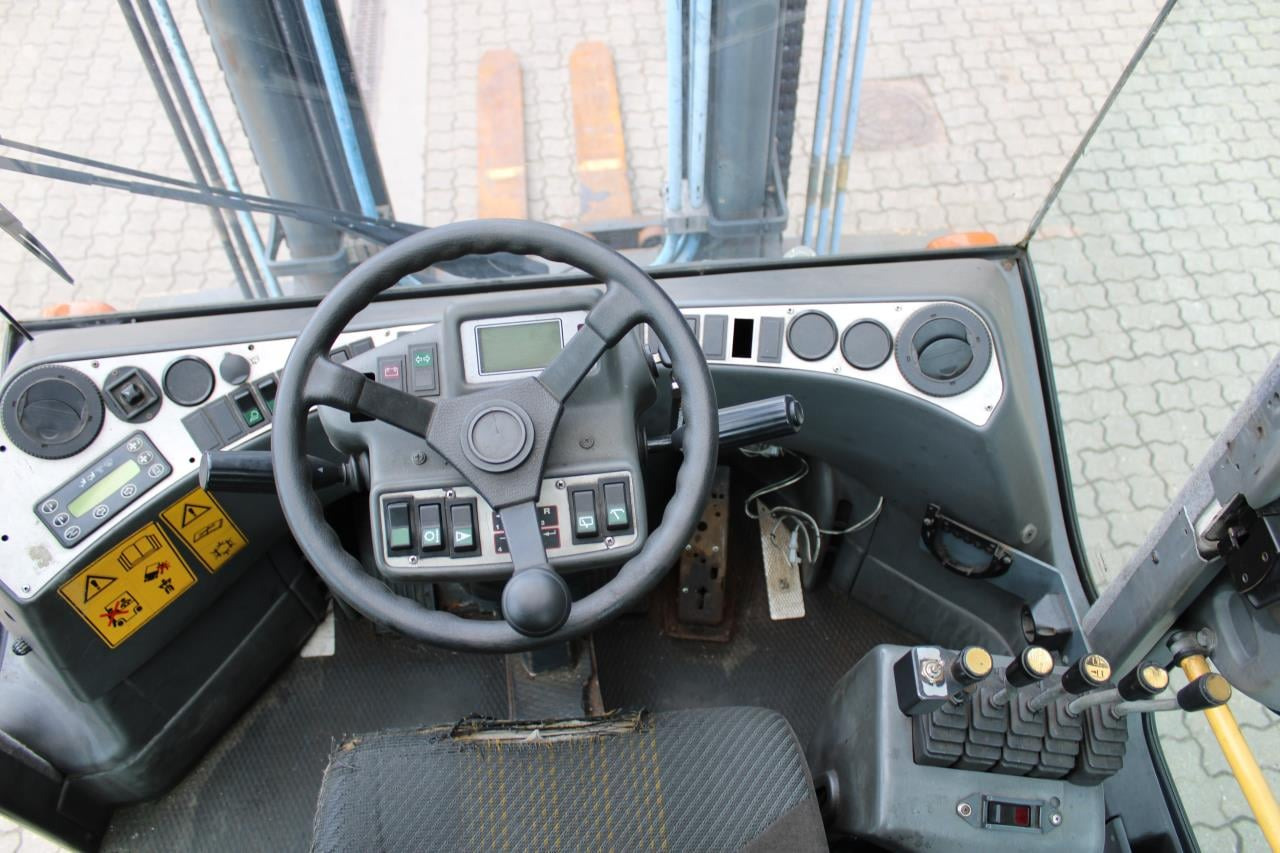 Kalmar DCE90-6L - رافعة شوكية ديزل: صورة 4 Kalmar DCE90-6L - رافعة شوكية ديزل: صورة 4