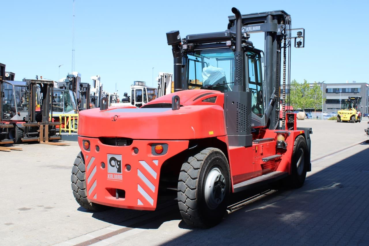 Kalmar DCG160-12 - رافعة شوكية ديزل: صورة 3 Kalmar DCG160-12 - رافعة شوكية ديزل: صورة 3