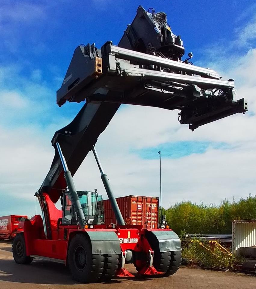 Kalmar DRG450-75C5XS - آلة حمل الحاويات في الأماكن الصغيرة: صورة 1 Kalmar DRG450-75C5XS - آلة حمل الحاويات في الأماكن الصغيرة: صورة 1