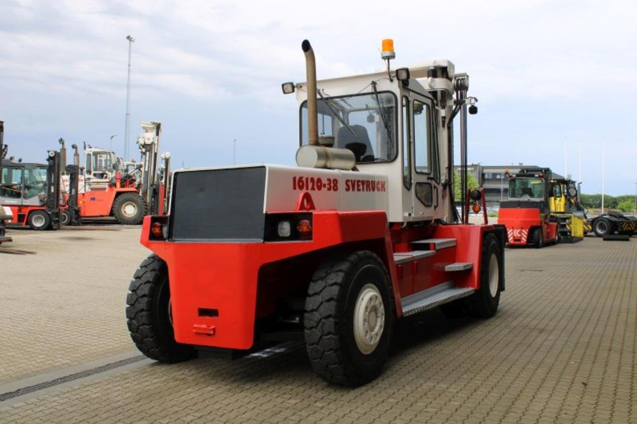SveTruck 16120-38 - رافعة شوكية ديزل: صورة 3 SveTruck 16120-38 - رافعة شوكية ديزل: صورة 3