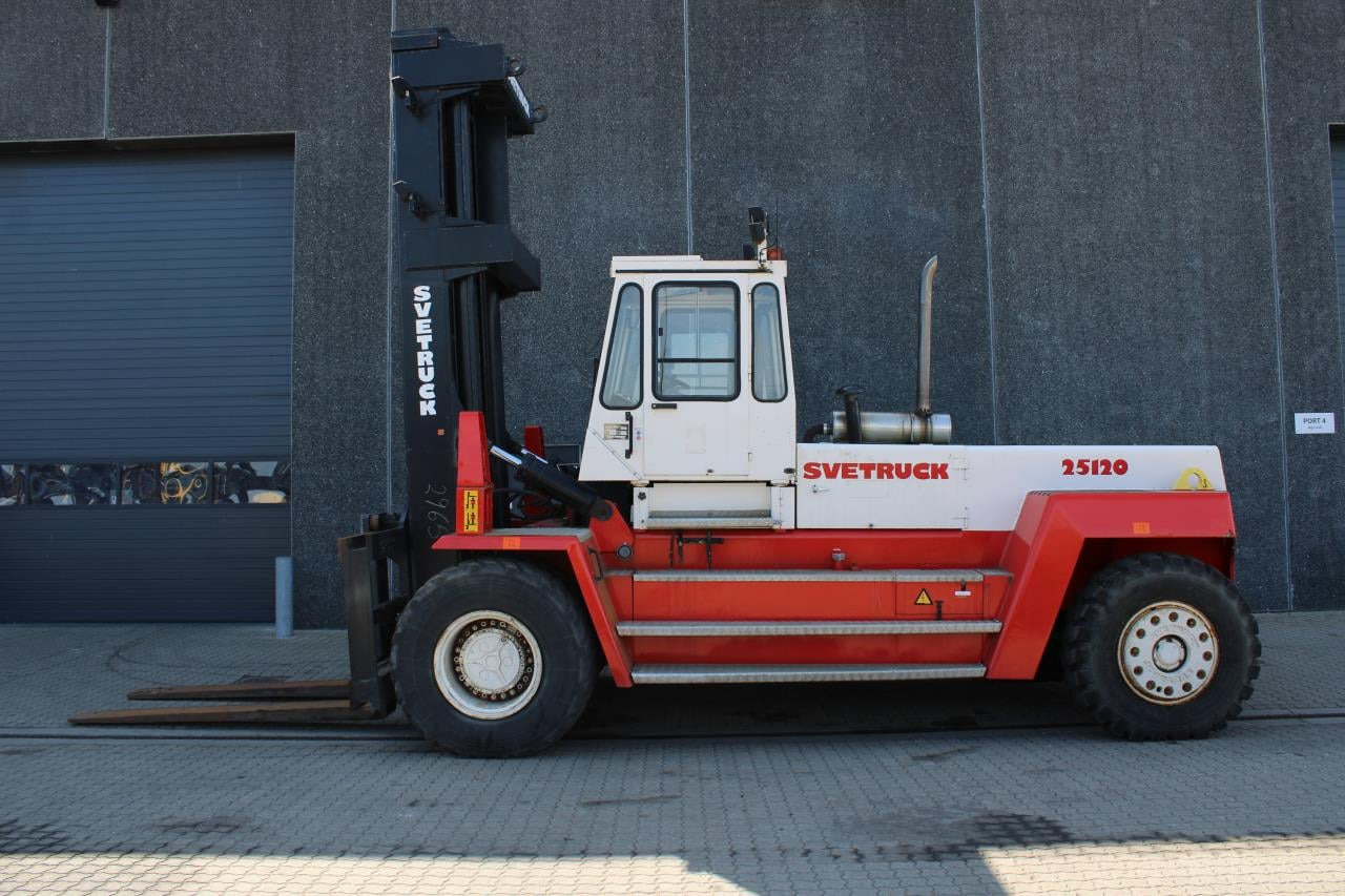 SveTruck 25120-42 - رافعة شوكية ديزل: صورة 1 SveTruck 25120-42 - رافعة شوكية ديزل: صورة 1