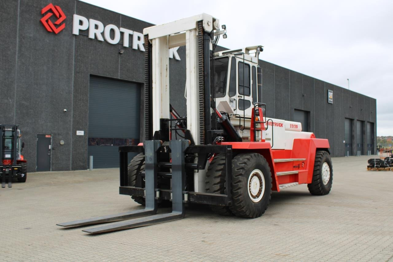 SveTruck 32120-50 - رافعة شوكية ديزل: صورة 2 SveTruck 32120-50 - رافعة شوكية ديزل: صورة 2