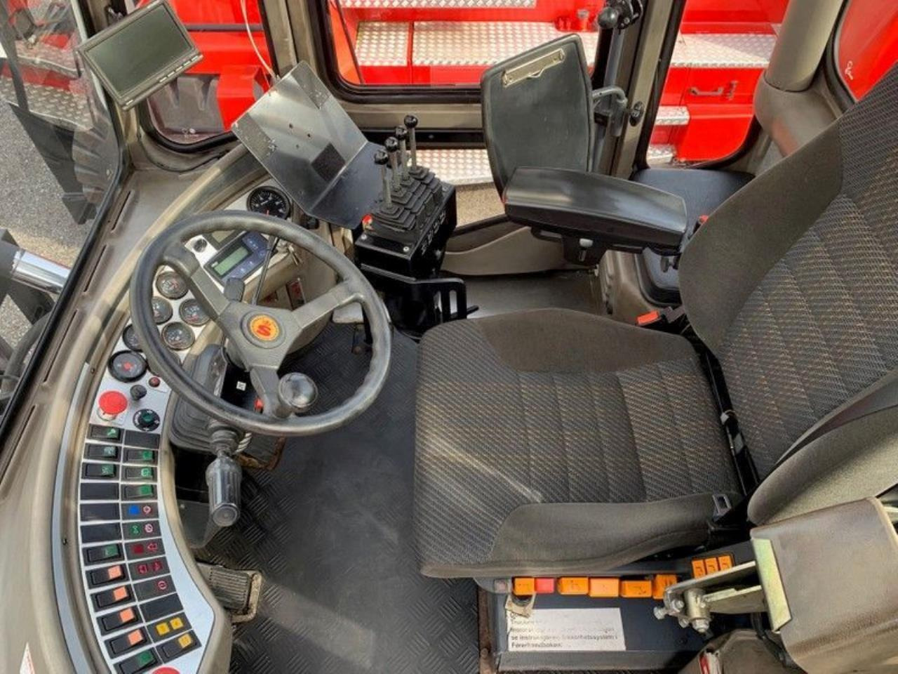 SveTruck 32120-50 - رافعة شوكية ديزل: صورة 4 SveTruck 32120-50 - رافعة شوكية ديزل: صورة 4