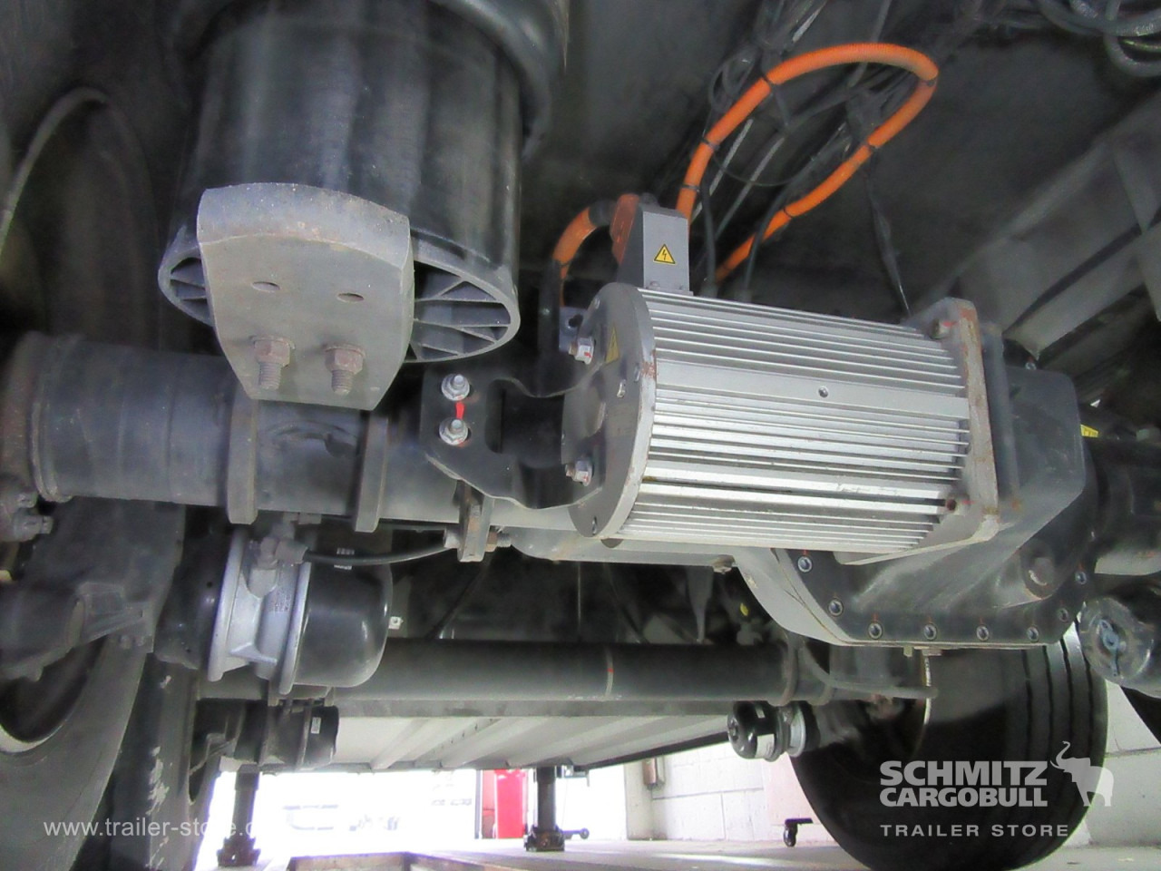 SCHMITZ Auflieger Tiefkühler Standard Taillift - نصف مقطورة ثابتة الحرارة: صورة 3 SCHMITZ Auflieger Tiefkühler Standard Taillift - نصف مقطورة ثابتة الحرارة: صورة 3