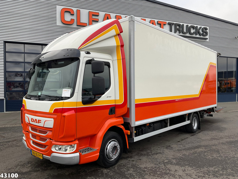 DAF FA LF 210 Euro 6 with DHollandia taillift - شاحنة صندوقية: صورة 1 DAF FA LF 210 Euro 6 with DHollandia taillift - شاحنة صندوقية: صورة 1