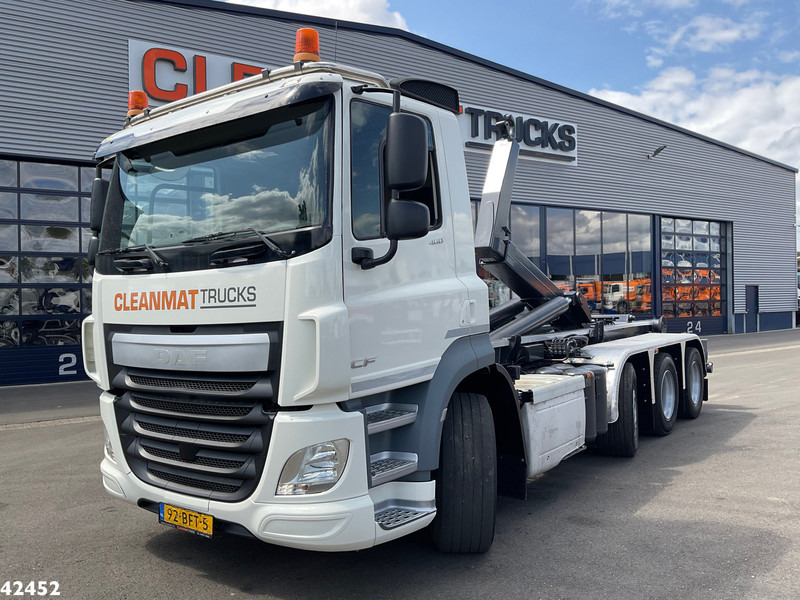 DAF FAK CF 460 Tridem 8x2 Euro 6 VDL 30 Ton haakarmsysteem - شاحنة برافعة خطافية: صورة 1 DAF FAK CF 460 Tridem 8x2 Euro 6 VDL 30 Ton haakarmsysteem - شاحنة برافعة خطافية: صورة 1