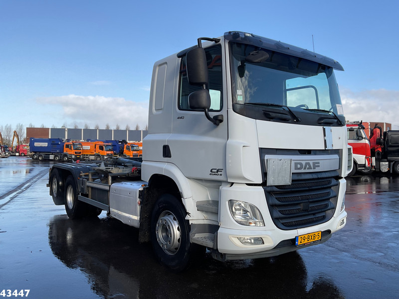 DAF FAN CF 440 Euro 6 20 Ton haakarmsysteem - شاحنة برافعة خطافية: صورة 4 DAF FAN CF 440 Euro 6 20 Ton haakarmsysteem - شاحنة برافعة خطافية: صورة 4