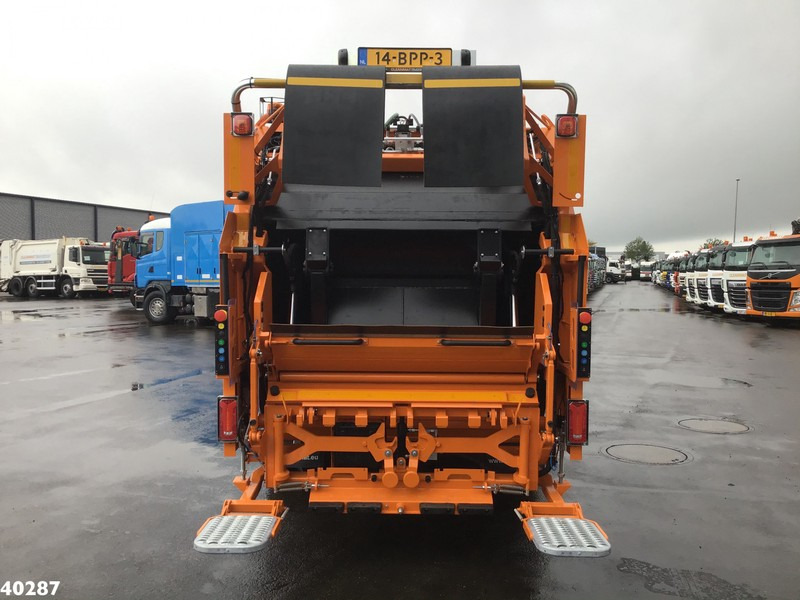 FUSO Canter 9C18 Geesink 7m3 - شاحنة قمامة: صورة 4 FUSO Canter 9C18 Geesink 7m3 - شاحنة قمامة: صورة 4
