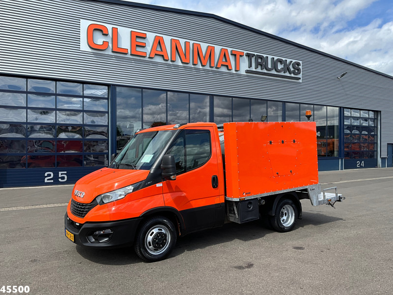 Iveco Daily 35C14 Euro 6 ROM Toilet servicewagen - فراغ شاحنة: صورة 2 Iveco Daily 35C14 Euro 6 ROM Toilet servicewagen - فراغ شاحنة: صورة 2