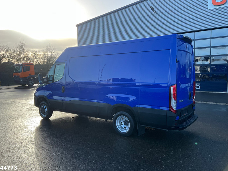Iveco Daily 35C18 RIONED hogedrukwater installatie - فراغ شاحنة: صورة 3 Iveco Daily 35C18 RIONED hogedrukwater installatie - فراغ شاحنة: صورة 3