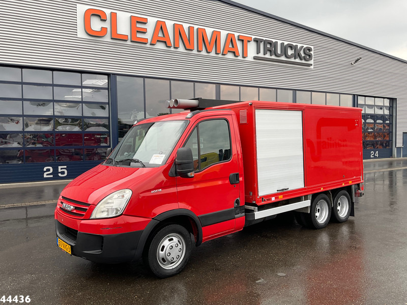 Iveco Daily 40C18 + Veldhuizen oplegger ROM Hogedrukinstallatie - فراغ شاحنة: صورة 2 Iveco Daily 40C18 + Veldhuizen oplegger ROM Hogedrukinstallatie - فراغ شاحنة: صورة 2