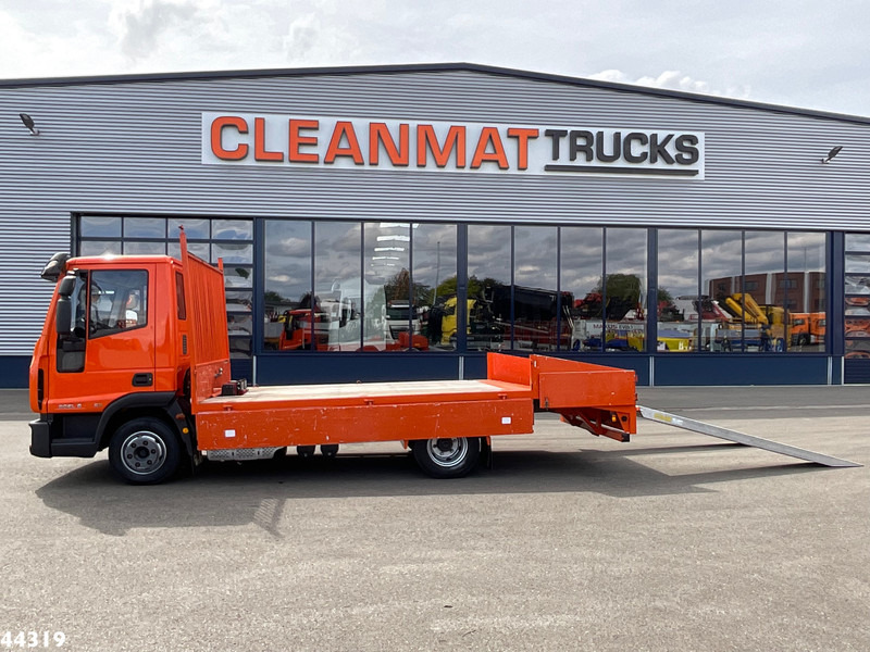 Iveco Eurocargo 80EL16 Euro 6 Autotransporter met oprijrampen Just 133.305 km! - شاحنة نقل سيارات شاحنة: صورة 1 Iveco Eurocargo 80EL16 Euro 6 Autotransporter met oprijrampen Just 133.305 km! - شاحنة نقل سيارات شاحنة: صورة 1
