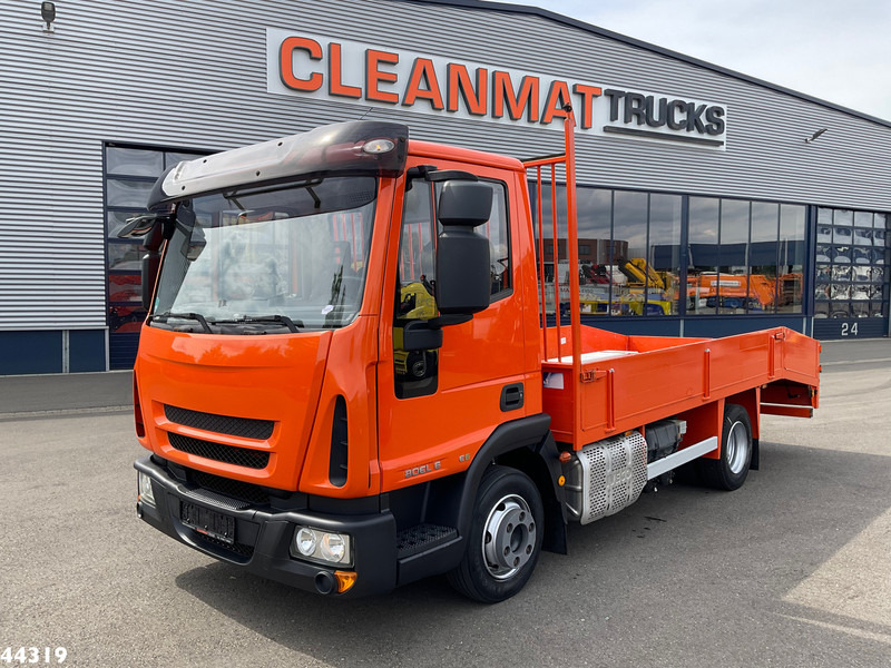Iveco Eurocargo 80EL16 Euro 6 Autotransporter met oprijrampen Just 133.305 km! - شاحنة نقل سيارات شاحنة: صورة 2 Iveco Eurocargo 80EL16 Euro 6 Autotransporter met oprijrampen Just 133.305 km! - شاحنة نقل سيارات شاحنة: صورة 2