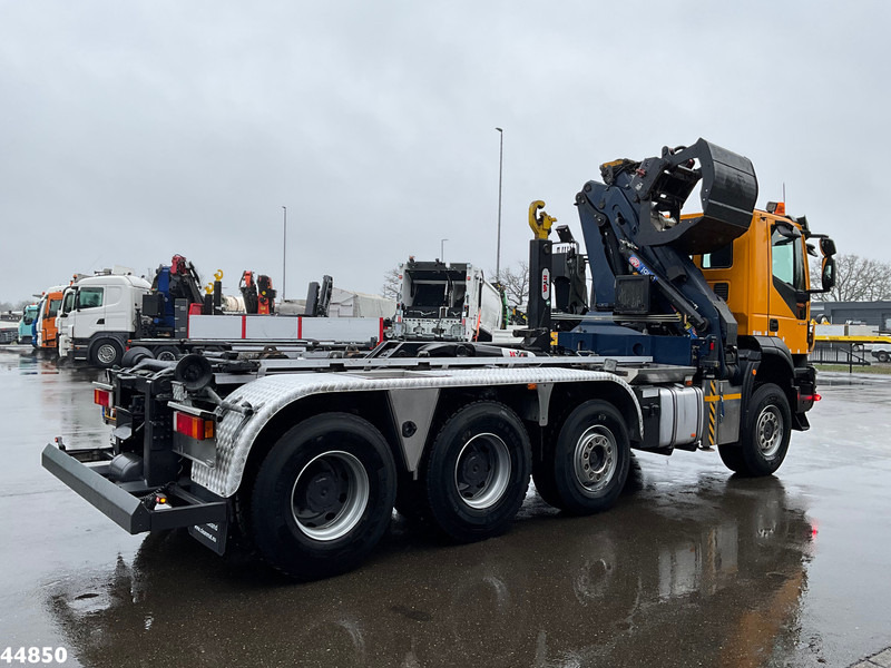 Iveco Trakker AD380T41W 8x6 Euro 6 HMF 19 Tonmeter Z-kraan - شاحنة برافعة خطافية, شاحنة كرين: صورة 4 Iveco Trakker AD380T41W 8x6 Euro 6 HMF 19 Tonmeter Z-kraan - شاحنة برافعة خطافية, شاحنة كرين: صورة 4