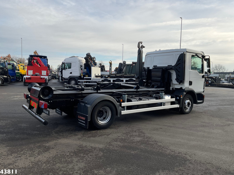 MAN TGL 12.220 Euro 6 12 Ton haakarmsysteem - شاحنة برافعة خطافية: صورة 5 MAN TGL 12.220 Euro 6 12 Ton haakarmsysteem - شاحنة برافعة خطافية: صورة 5