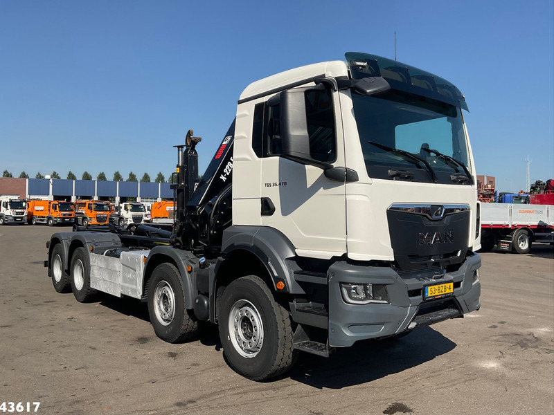 MAN TGS 32.470 8x4 Euro 6 Hiab 22 Tonmeter laadkraan Just 68.765 Km! - شاحنة كرين: صورة 5 MAN TGS 32.470 8x4 Euro 6 Hiab 22 Tonmeter laadkraan Just 68.765 Km! - شاحنة كرين: صورة 5