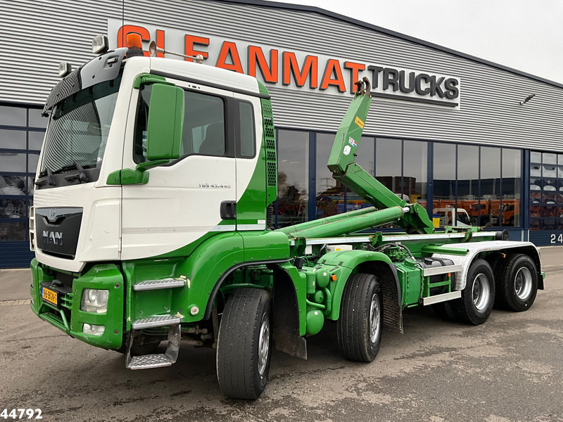MAN TGS 43.440 8x4 Euro 6 VDL 40 Ton haakarmsysteem - شاحنة برافعة خطافية: صورة 1 MAN TGS 43.440 8x4 Euro 6 VDL 40 Ton haakarmsysteem - شاحنة برافعة خطافية: صورة 1