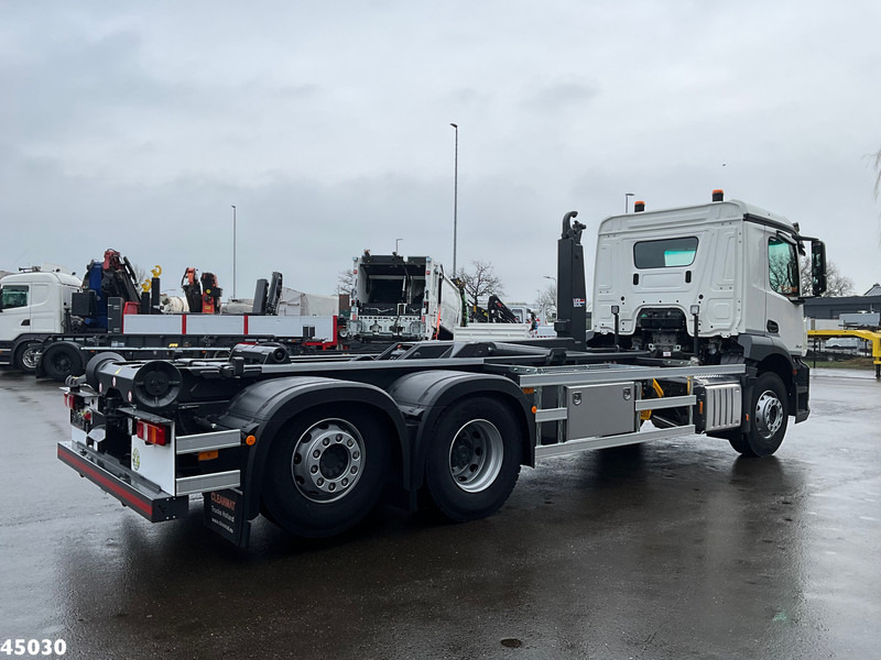 Mercedes-Benz Actros 2643 VDL 21 Ton haakarmsysteem - شاحنة برافعة خطافية: صورة 5 Mercedes-Benz Actros 2643 VDL 21 Ton haakarmsysteem - شاحنة برافعة خطافية: صورة 5