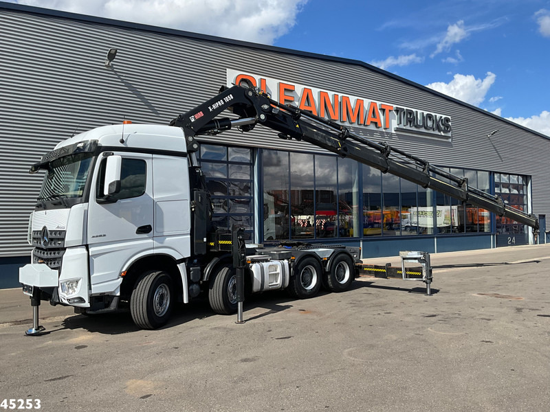 Mercedes-Benz Arocs 3253 8x4 Hiab 105 Tonmeter laadkraan - مقطورة السحب: صورة 1 Mercedes-Benz Arocs 3253 8x4 Hiab 105 Tonmeter laadkraan - مقطورة السحب: صورة 1