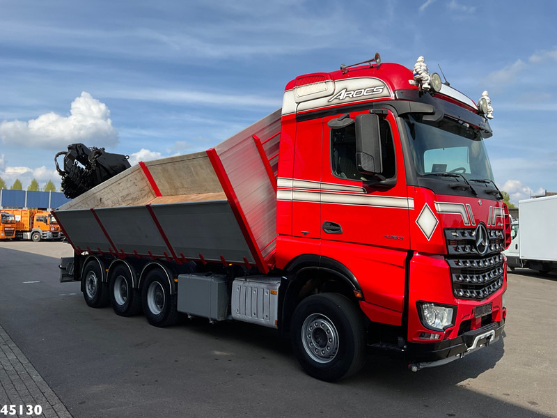 شاحنة قلاب, شاحنة كرين Mercedes-Benz Arocs 3263 8x4 Hiab 37 Tonmeter laadkraan + Fly-Jib: صورة 8