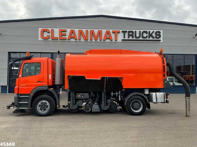 Mercedes-Benz Axor 1833 4x4 Schörling SORF Schienenreinigungs/Railway sweeper Just 38.680 Km! - سياره كنس شوارع: صورة 1 Mercedes-Benz Axor 1833 4x4 Schörling SORF Schienenreinigungs/Railway sweeper Just 38.680 Km! - سياره كنس شوارع: صورة 1