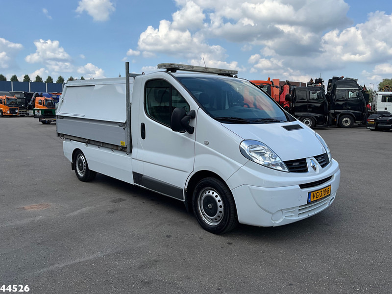 Renault Trafic 2.0 dCi Veeg-vuil kipper - شاحنة قمامة: صورة 5 Renault Trafic 2.0 dCi Veeg-vuil kipper - شاحنة قمامة: صورة 5